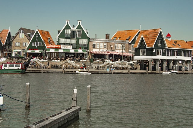 וולנדם הולנד - המדריך הפשוט לטיול בעיירה