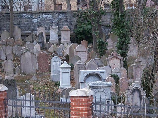 בית הקברות היהודי בפראג